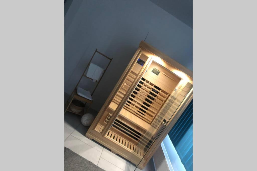 Stadtsuite Mit Sauna In Wiener Neustadt 135 M2 Exterior foto