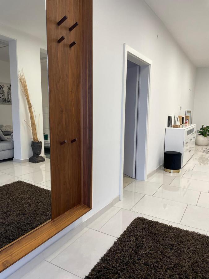 Stadtsuite Mit Sauna In Wiener Neustadt 135 M2 Exterior foto
