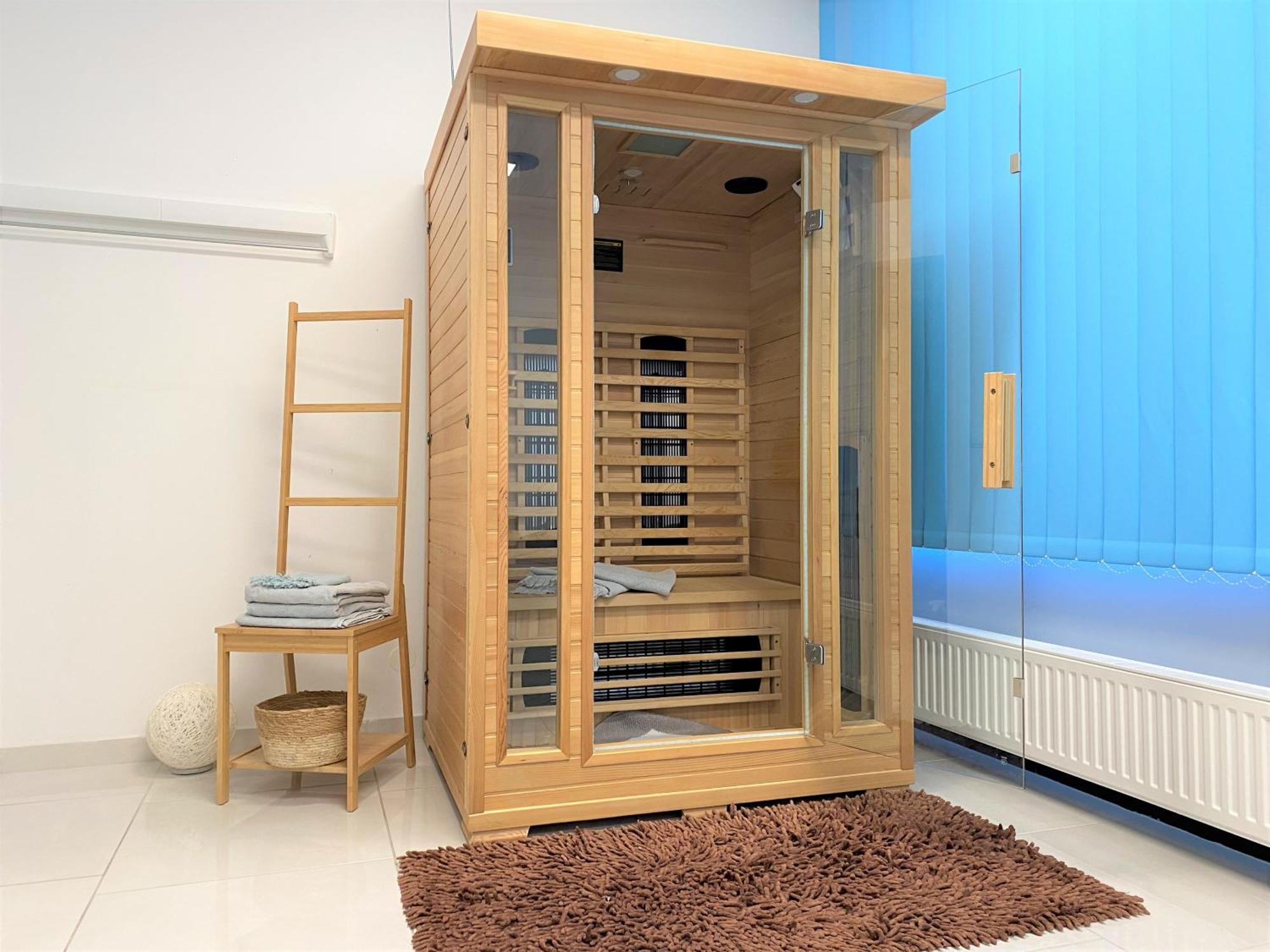 Stadtsuite Mit Sauna In Wiener Neustadt 135 M2 Exterior foto