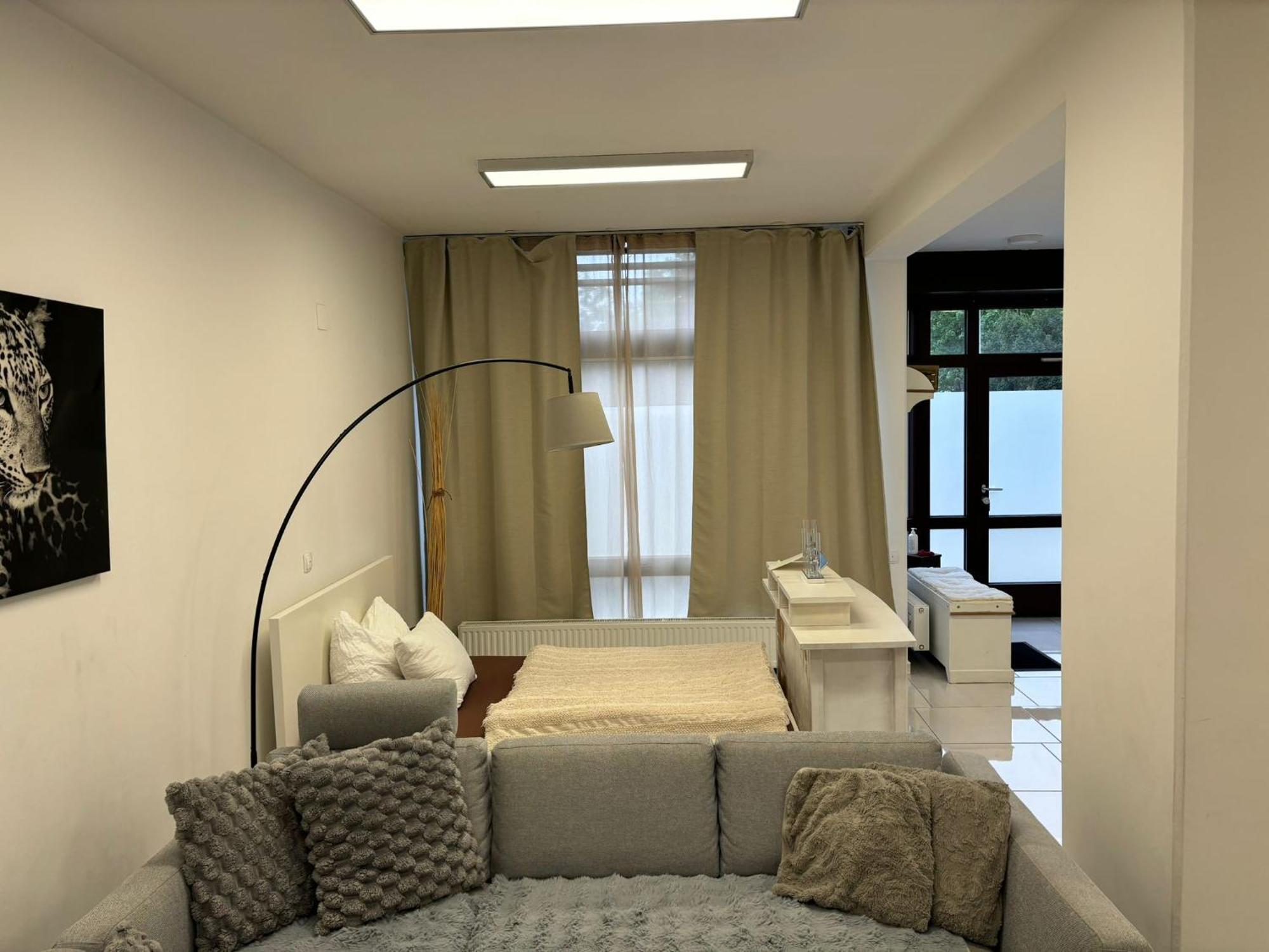Stadtsuite Mit Sauna In Wiener Neustadt 135 M2 Exterior foto